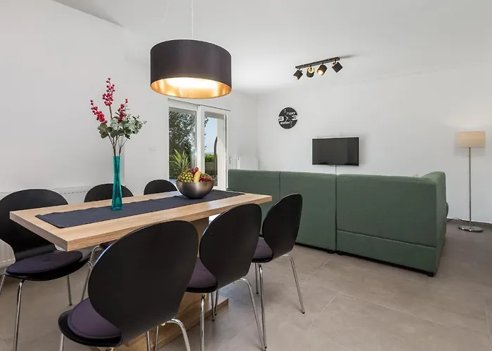 Apartman In With Wifi Lovran