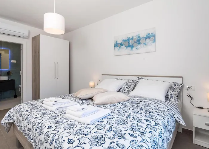 Apartman In With Wifi Lovran
